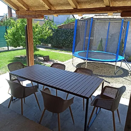 Dream House Apartman